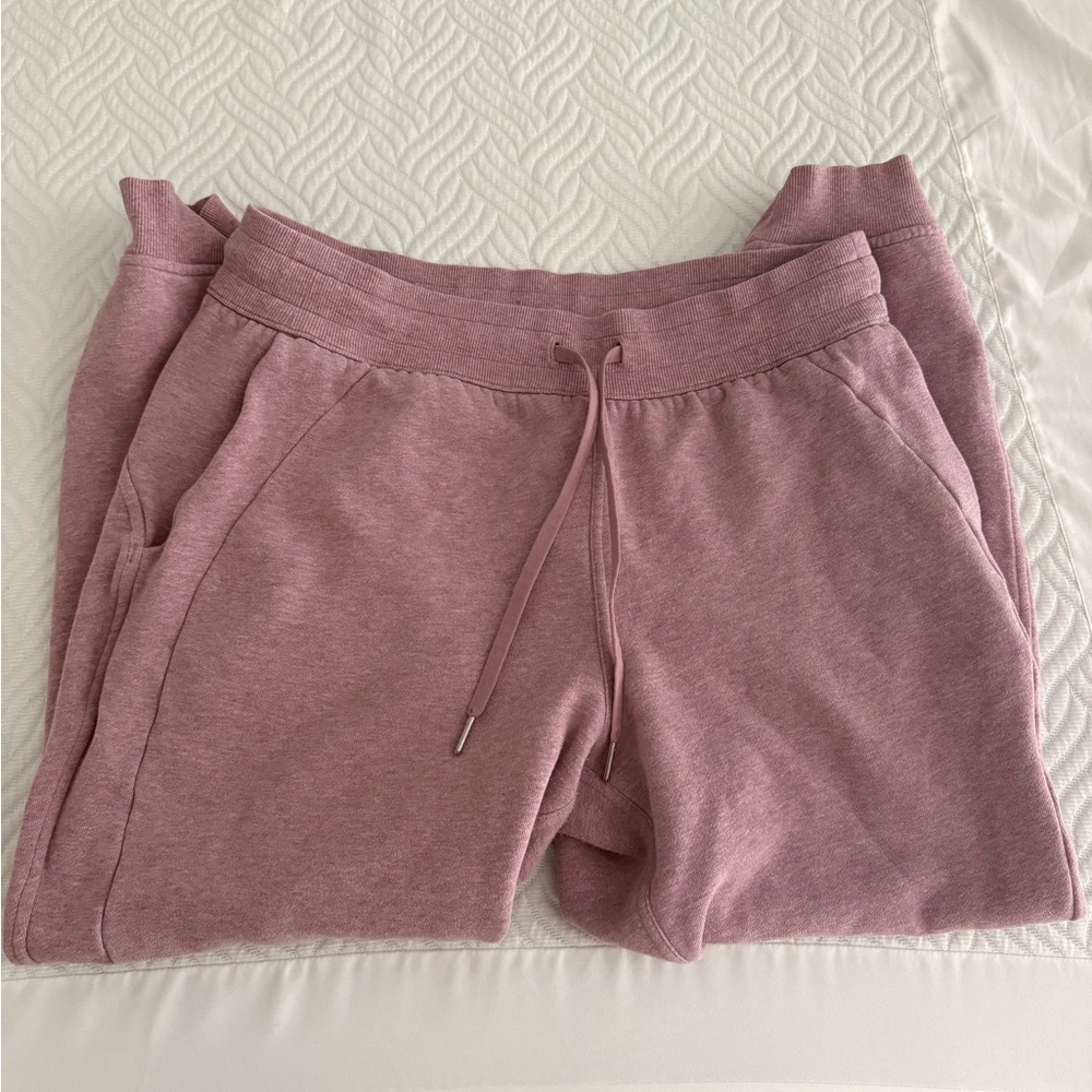 Women’s lululemon jogger